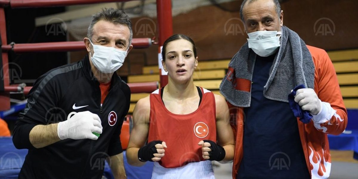 Dört milli boksör Macaristan’da yarı finale yükseldi