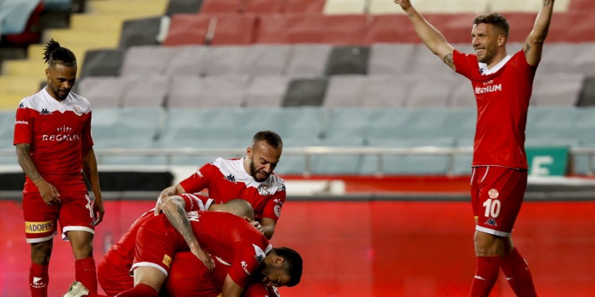 Ziraat Türkiye Kupası’nda Antalyaspor, finalde Beşiktaş’ın rakibi oldu