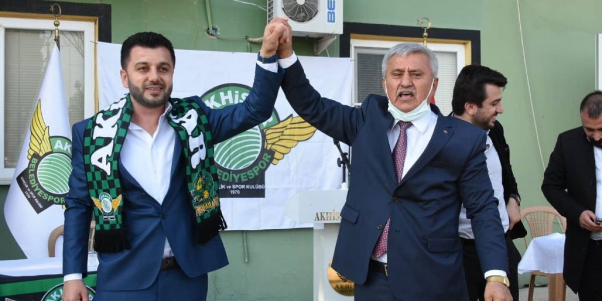 Akhisarspor’da kulüp başkanlığına Evren Özbey seçildi