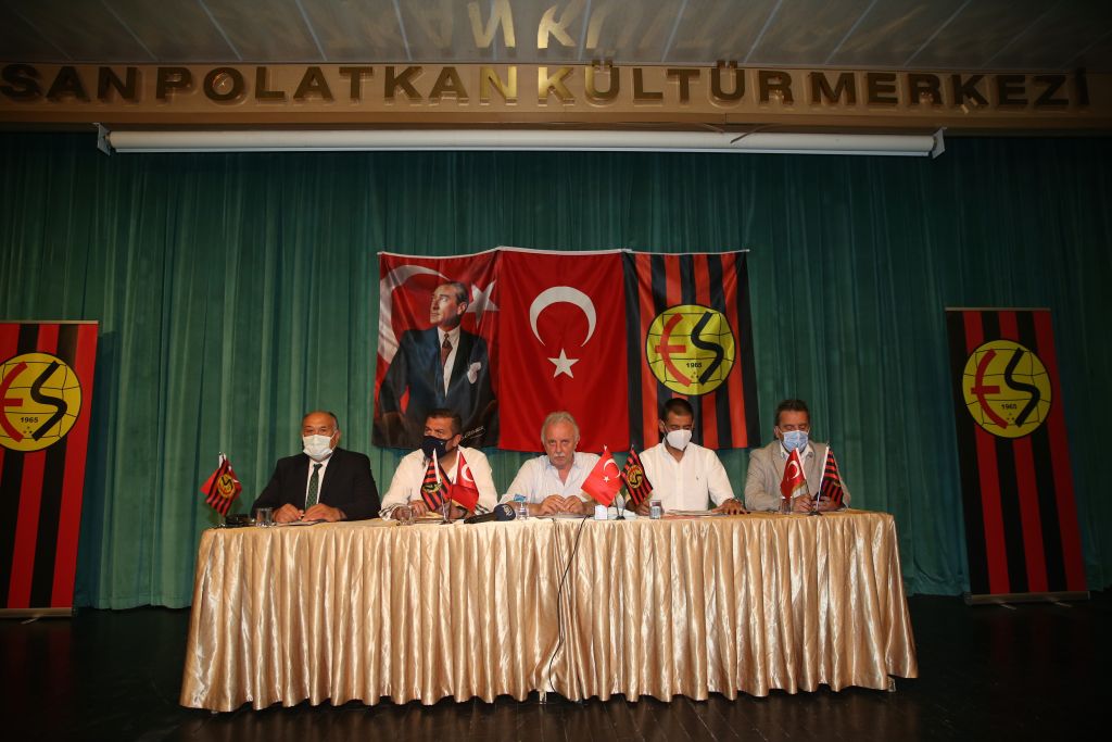 Kulüp başkanlığı için aday çıkmayan Eskişehirspor’da olağanüstü genel kurul 12 Temmuz’a ertelendi