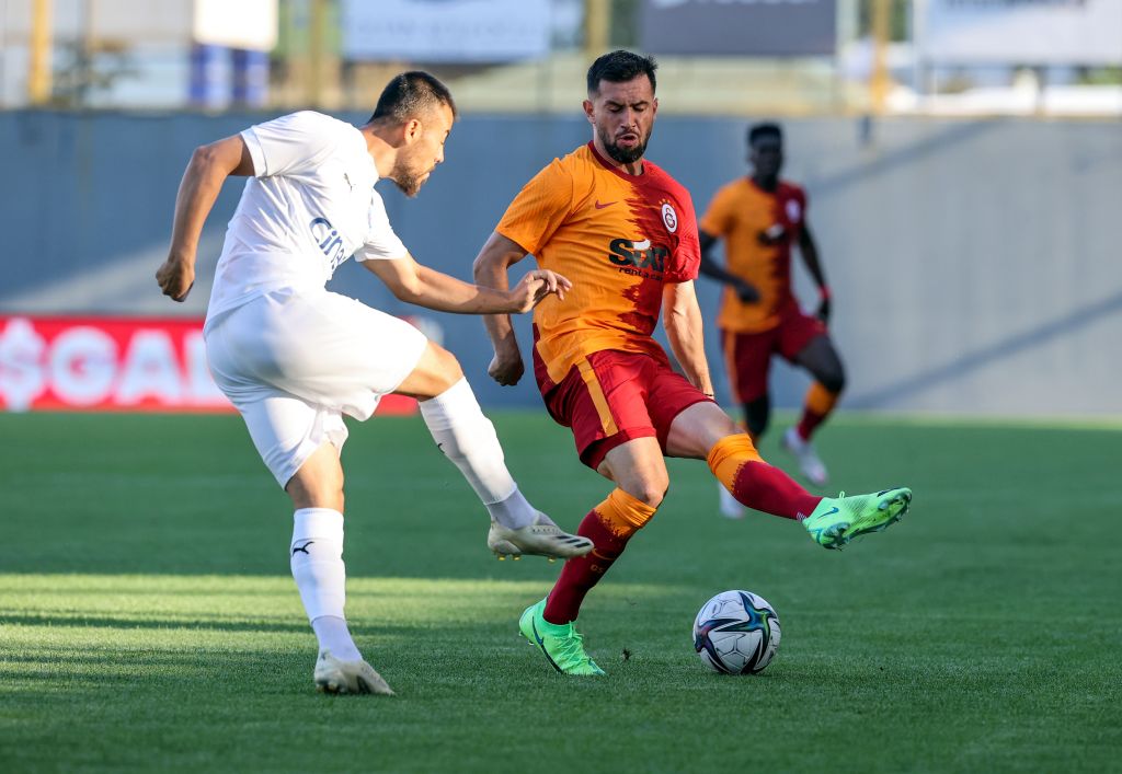 Galatasaray, hazırlık maçında Kasımpaşa’yı 4-2 yendi