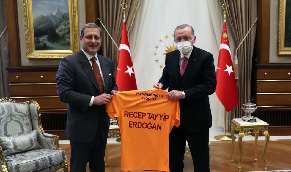 Galatasaray Kulübü Başkanı Burak Elmas, Cumhurbaşkanı Recep Tayyip Erdoğan’ı ziyaret etti