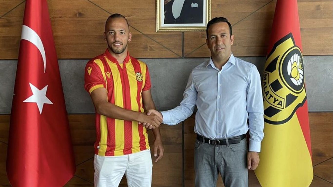 Yeni Malatyaspor, sağ bek Mert Örnek'i transfer etti