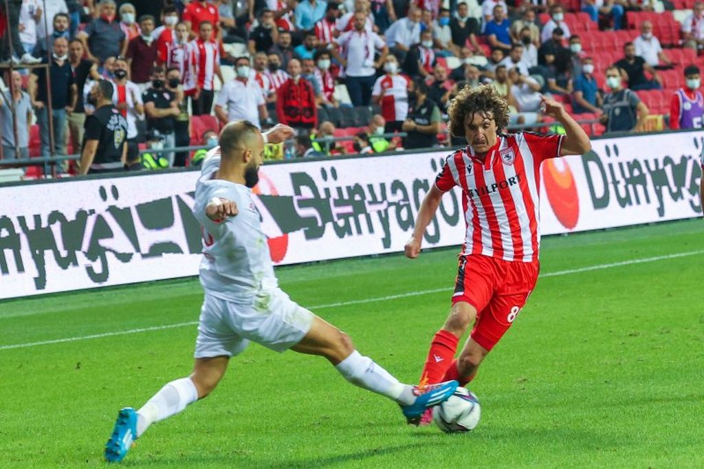 TFF 1. Lig’in 2. haftasında Yılport Samsunspor sahasında Balıkesirspor’u 3-1 yendi