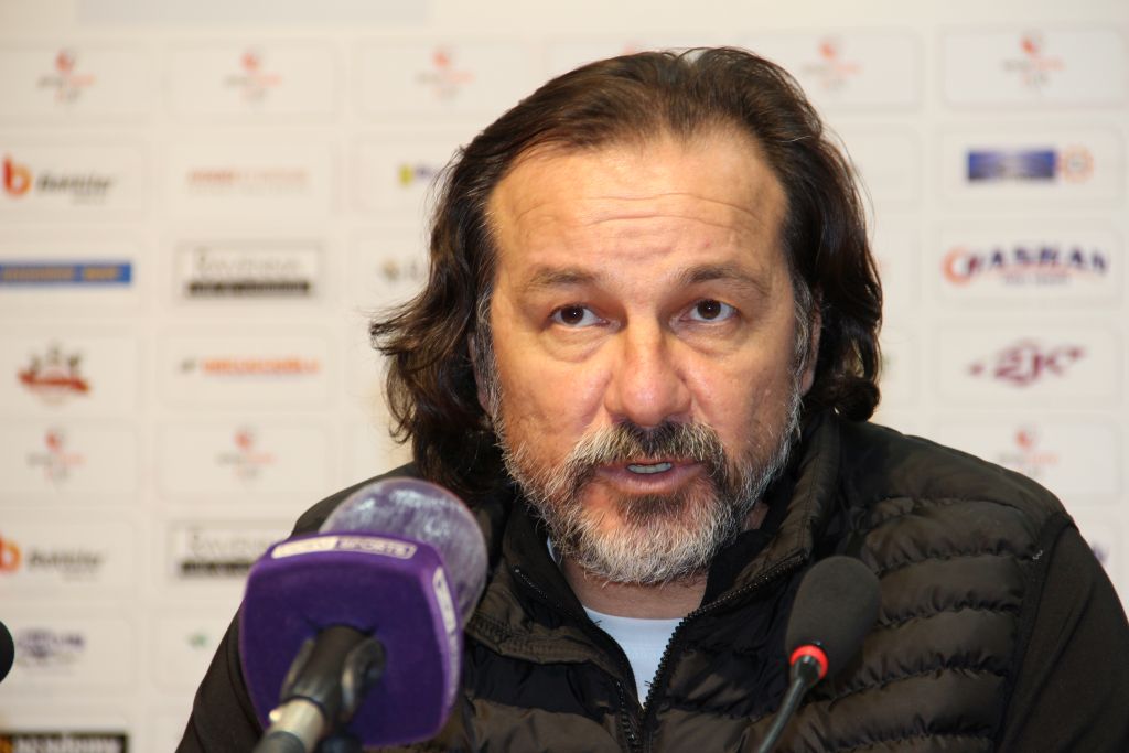 Balıkesirspor’da teknik direktör Yusuf Şimşek görevi bıraktı