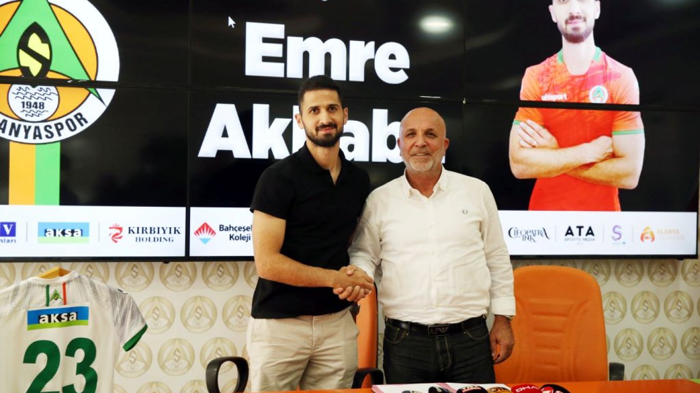Alanyaspor, Emre Akbaba'yı Galatasaray'dan bir yıllığına kiraladı