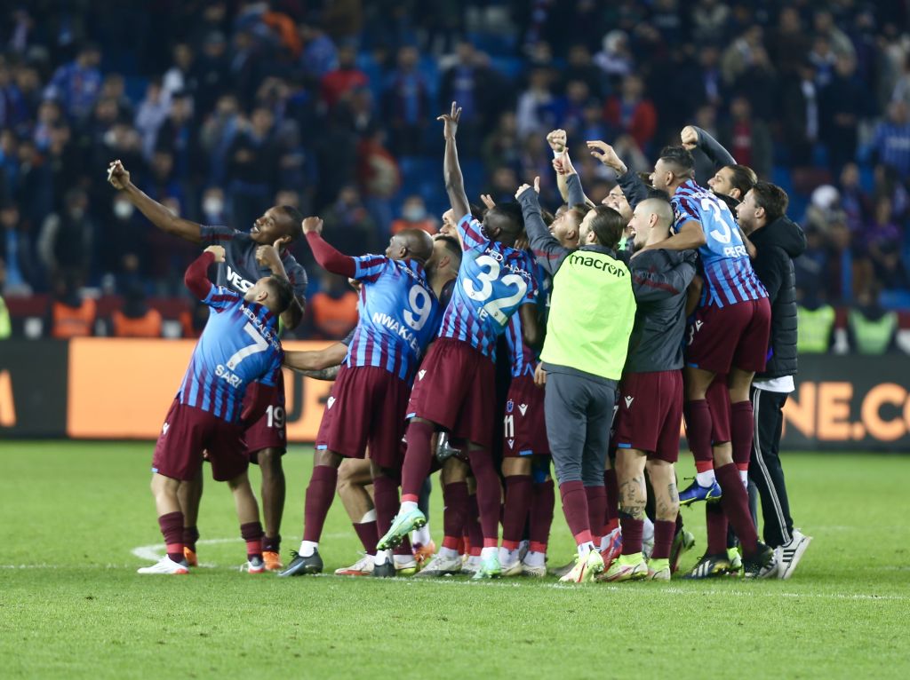 Trabzonspor, yenilmezlik rekoruyla liderliğini sürdürdü