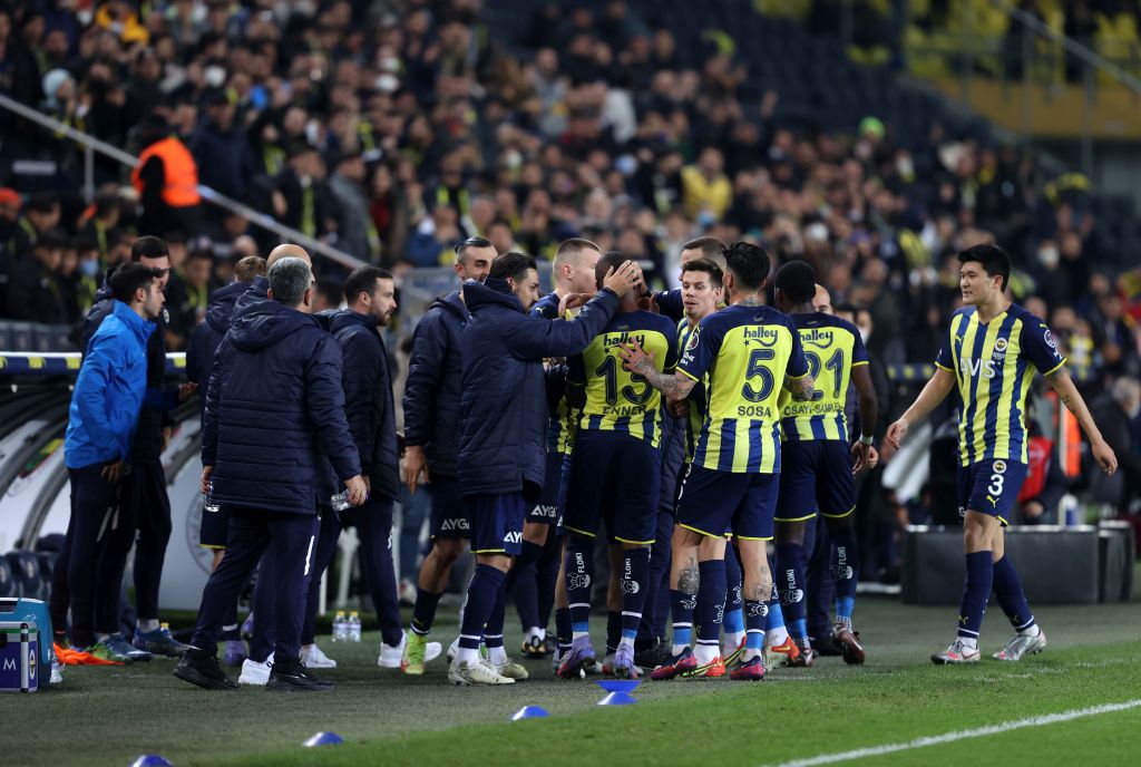 Fenerbahçe, Süper Lig’de 3 maç sonra galibiyet elde etti