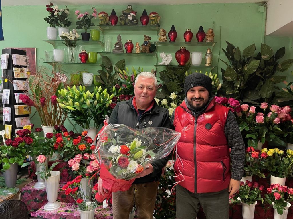 Blumen Hes: Güzelliklerin bol olacağı yeni bir yıl….