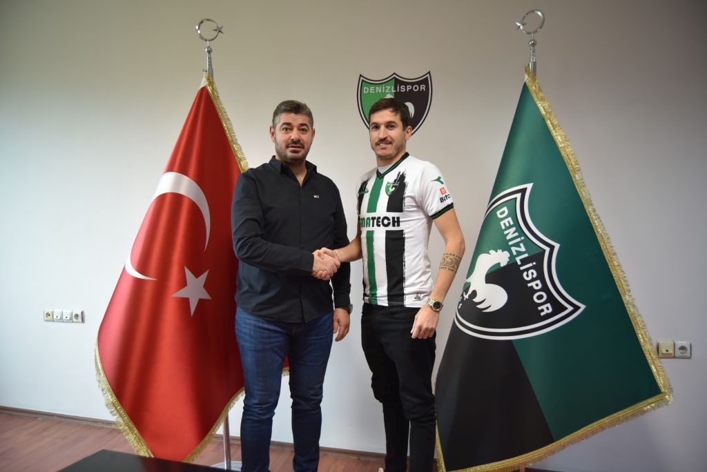 Altaş Denizlispor eski oyuncusu Lopes ile anlaştı
