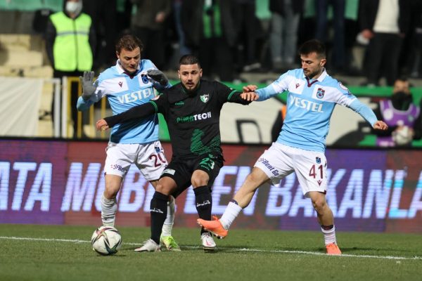 Trabzonspor kupada çeyrek finale yükseldi