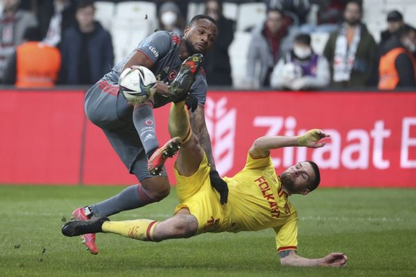 Beşiktaş penaltılarla tur atladı