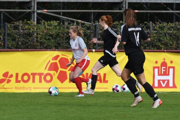 LOTTO Hamburg und der Hamburger Fußball-Verband verlängern Partnerschaft