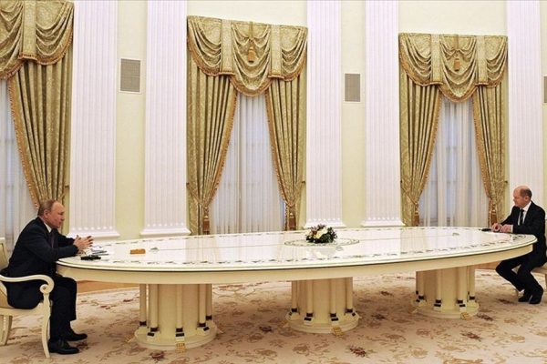 Almanya Başbakanı Olaf Scholz’ün Rusya’nın PCR testi talebini reddettiği ortaya çıktı