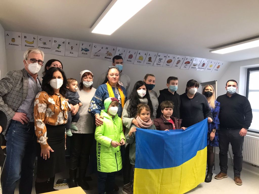 Elmshorn Göçmenler Birliği’nden (EWB) Ukraynalı mültecilere tam destek