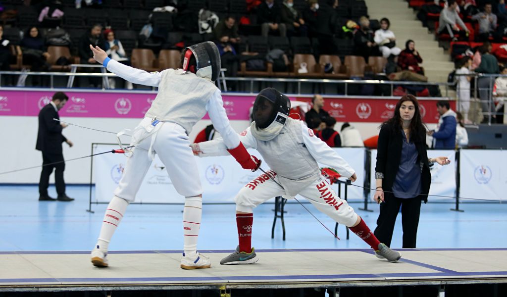 10, 12 ve 14 Yaş Altı Epe Flöre Türkiye Şampiyonası Samsun'da sona erdi 10, 12 ve 14 Yaş Altı Epe Flöre Türkiye Şampiyonası Samsun’da sona erdi