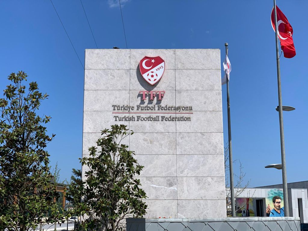 TFF Tahkim Kurulu, Süper Lig’de görev alamayacağı açıklanan hakemlerle ilgili kararı bozdu