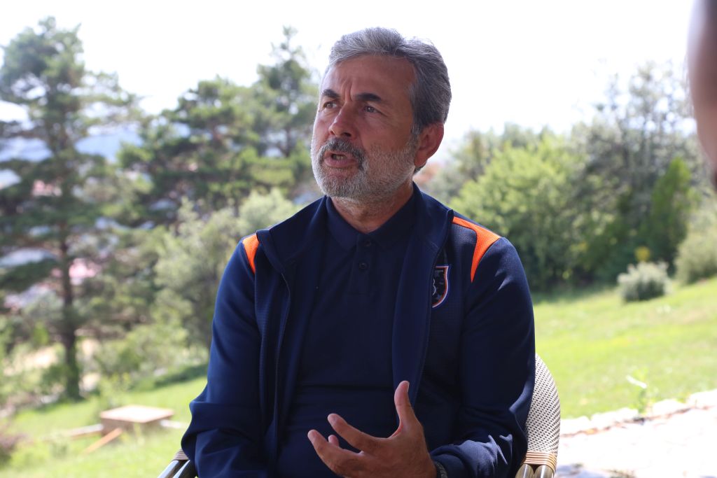 Teknik direktör Aykut Kocaman, UEFA Pro Lisans Programına konuk oldu