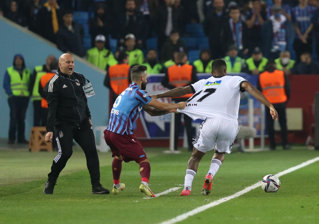 Trabzonspor - Beşiktaş Beşiktaş, Trabzon’da galibiyeti kaçırdı