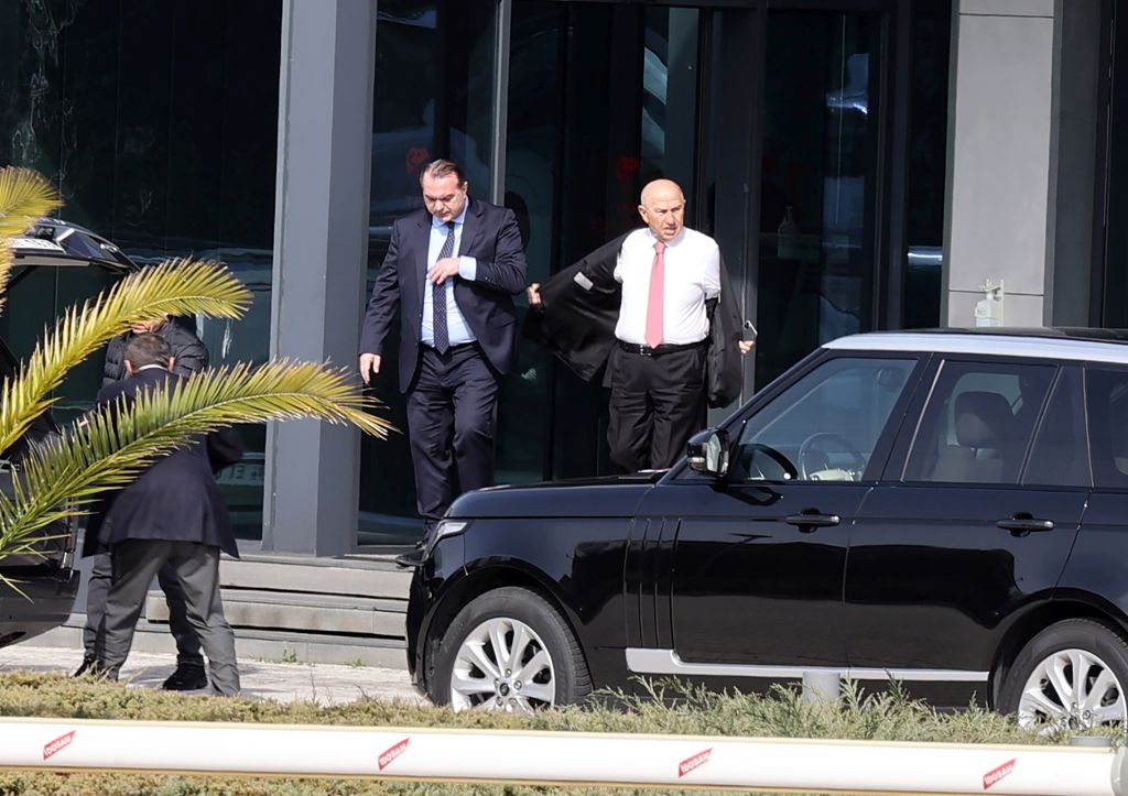 Nihat Özdemir, TFF tesislerinden ayrıldı Türk futbolu yerle bir