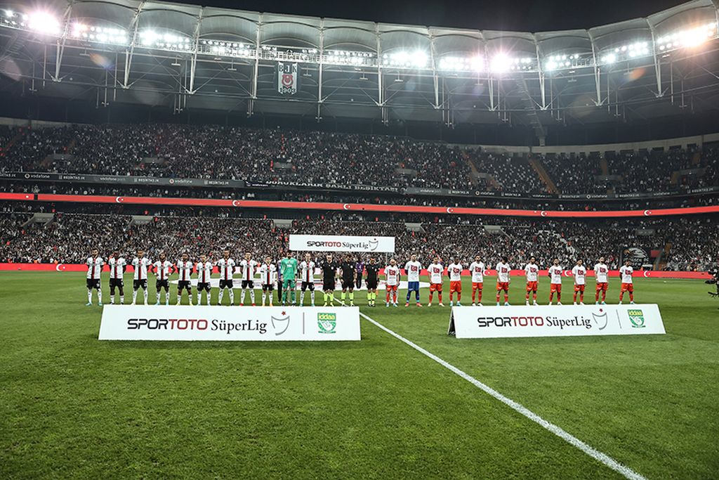 Beşiktaş-Aytemiz Alanyaspor Beşiktaş 4 maç sonra kazandı