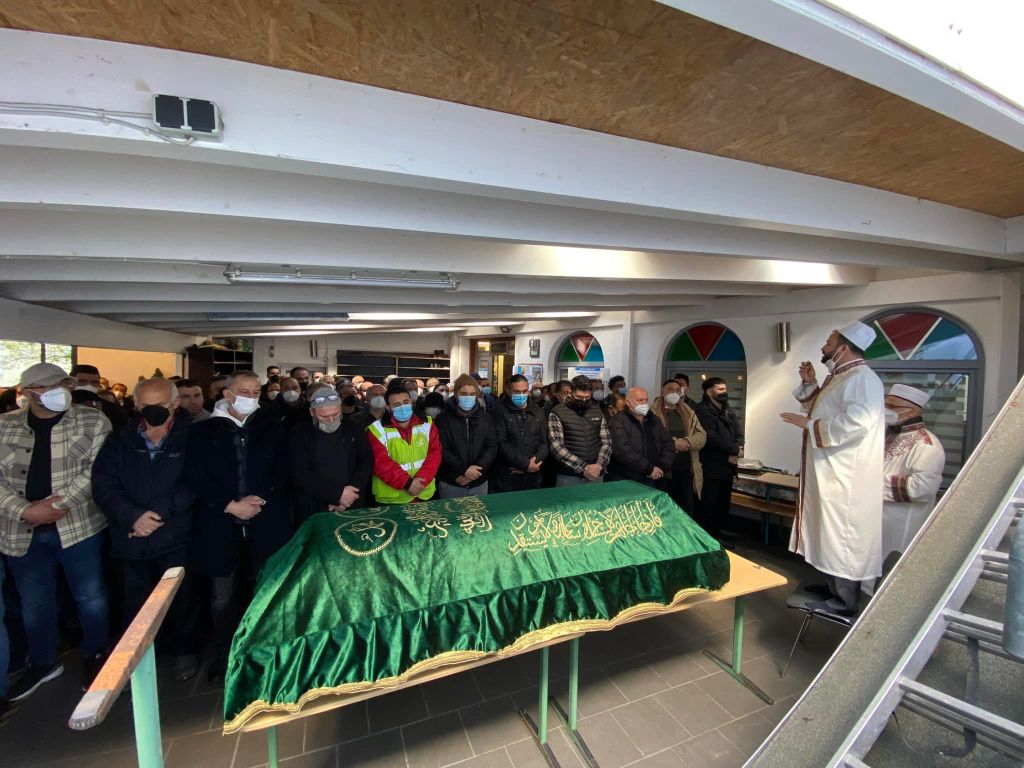 futbolexpress_19903_ 54 yaşında kalp krizine yenildi