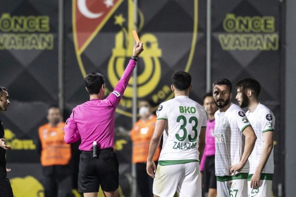  İstanbulspor: 3 – Bursaspor: 1