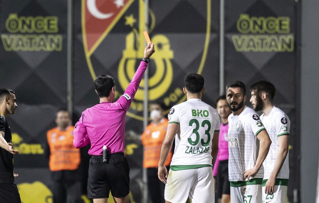 İstanbulspor - Bursaspor İstanbulspor: 3 – Bursaspor: 1