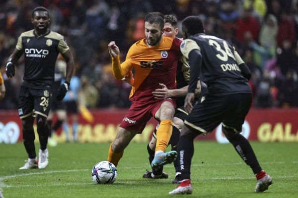 Galatasaray evinde kazanmaya devam ediyor