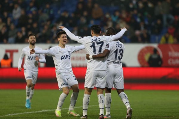 Fenerbahçe, Rize’yi 6 golle mağlup etti