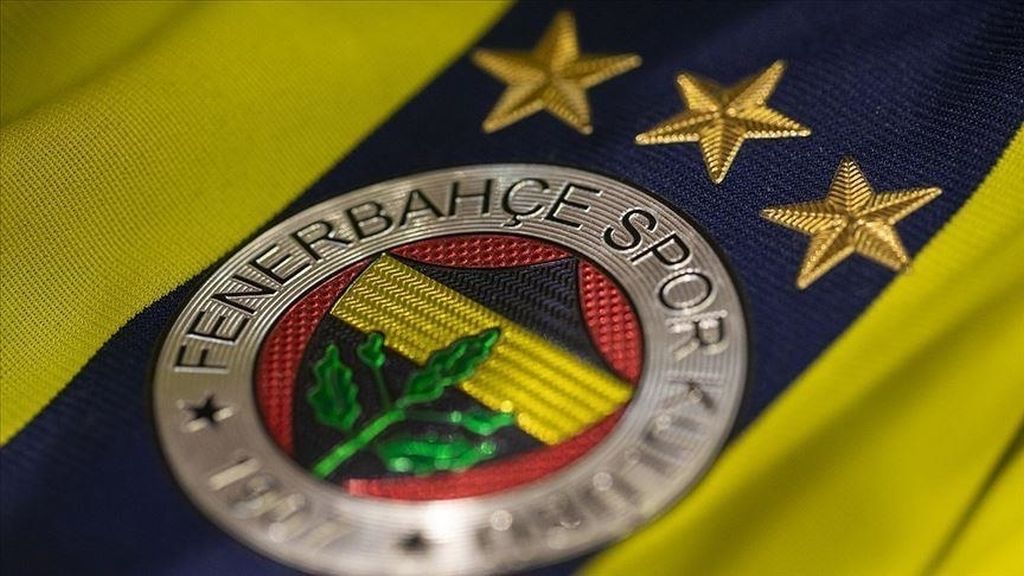 Fenerbahçe’den açıklama: “2021-22 sezonu, yarışla değil skandallarla anılacaktır”