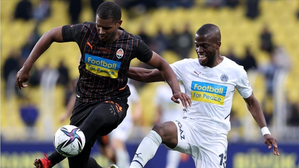 Fenerbahçe-Shakhtar Donetsk maçından Ukrayna’ya 2,5 milyon lira bağış