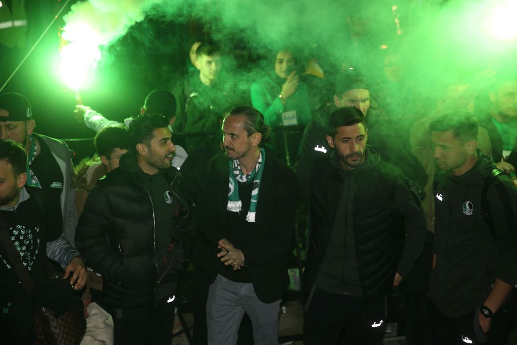 Sakaryaspor şampiyonluğu kutluyor