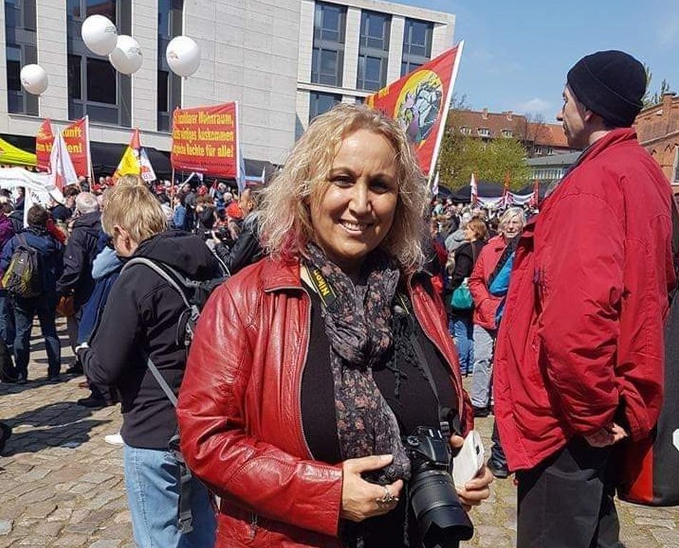 futbolexpress_20198_2022_05_03 02_59_17 Kana bulanmış 1 Mayıs’lar… Kağıt toplayan çocuklar…