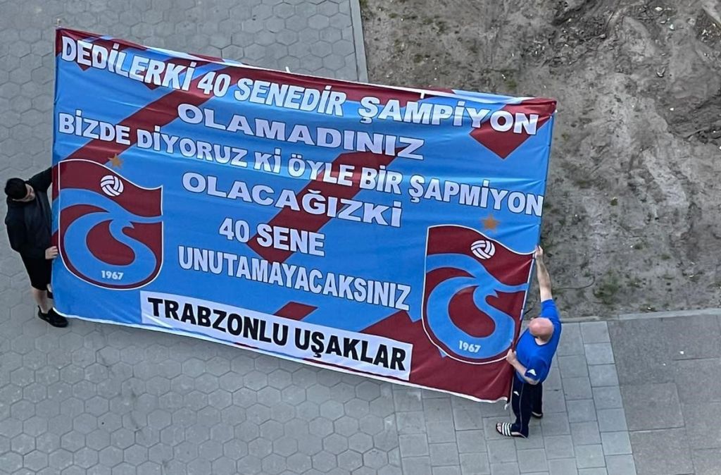 futbolexpress_20212_2022_05_03 03_28_31 FIFA, Trabzonspor’un şampiyonluk kutlama görüntülerini paylaştı