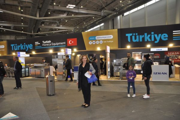 Milletvekili Güngör Yılmaz, Hamburg Fuar’ını gezdi