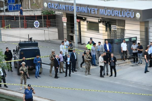 Gaziantep’te canlı bomba şüpelisi etkisiz hale getirildi