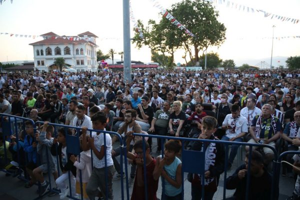 Bandırmaspor taraftarları, finalde elenen takımları için büyük üzüntü yaşadı