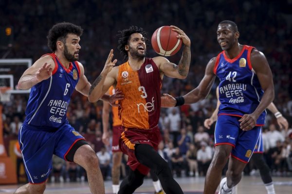 Galatasaray Nef: 86 – Anadolu Efes: 81