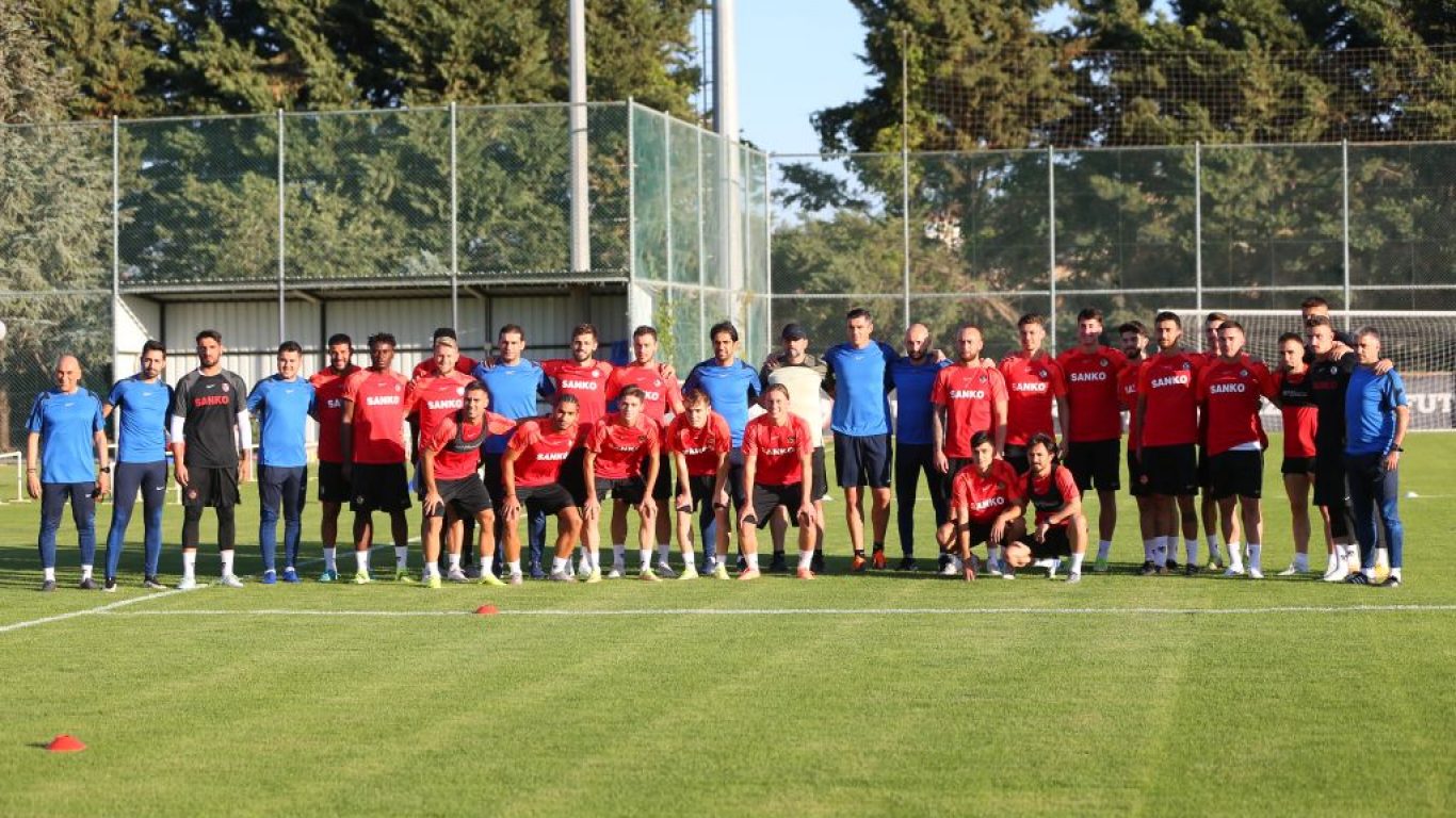 Gaziantep FK 2022-2023 sezonunun ilk antrenmanını gerçekleştirdi