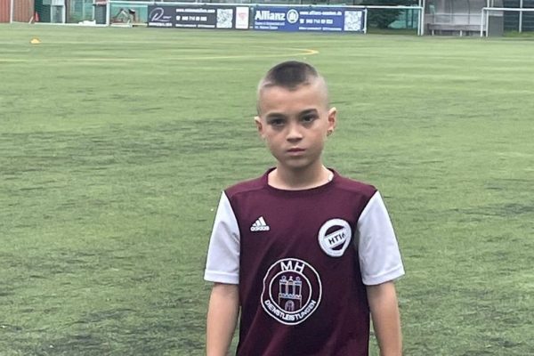 Geleceğin futbolcusu HT 16’li Devrim