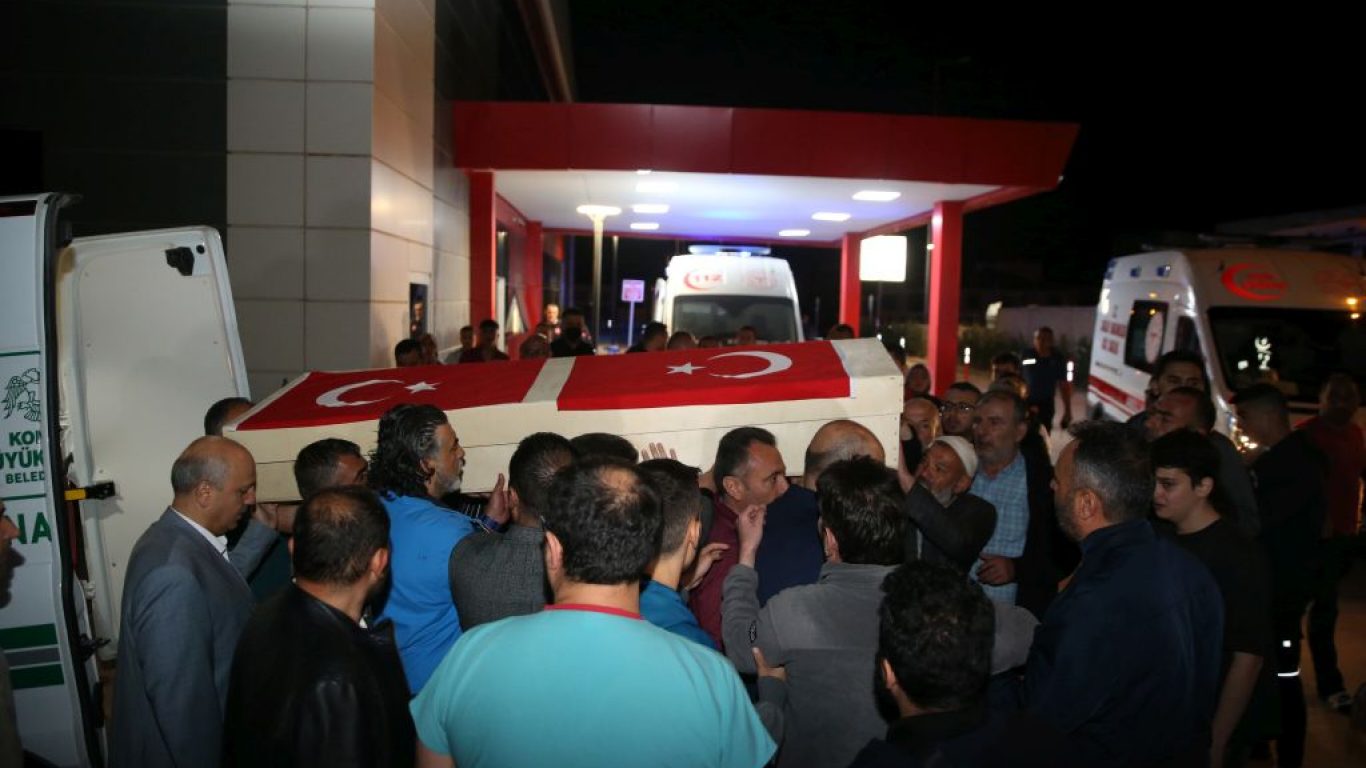 Konya'da hastanede silahlı saldırıda ölen doktorun cenazesi memleketi Kayseri'ye getirildi