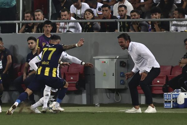 <strong>Beşiktaş, başkentte liderliğini korudu</strong>