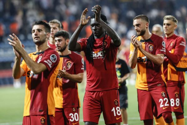 Deplasmanda Kasımpaşa’yı 3 golle geçen Galatasaray, çıkışını sürdürdü
