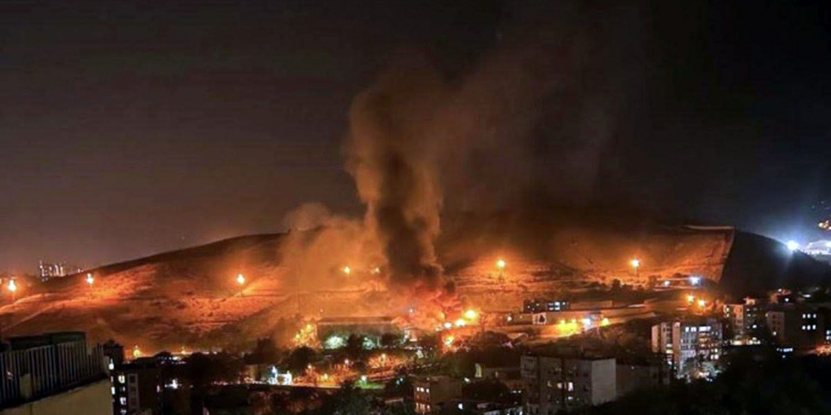 İran’da bir hapishanede yangın çıktı