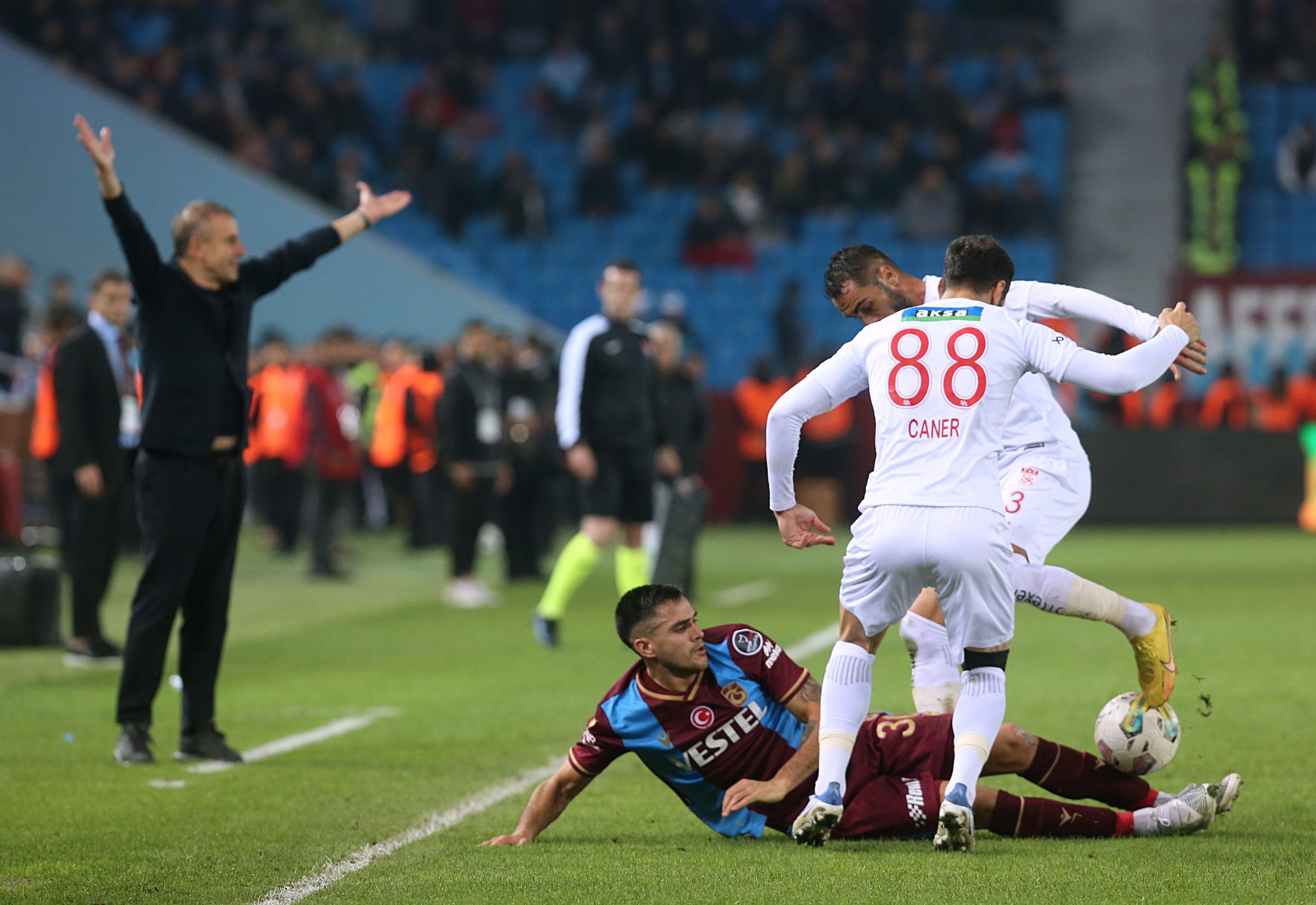 Trabzonspor, iç sahadaki yenilmezlik serisini sürdürdü