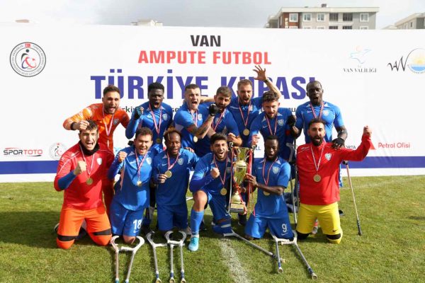 <strong>Ampute Futbol Türkiye Kupası’nı Şahinbey Belediyesi kazandı</strong>