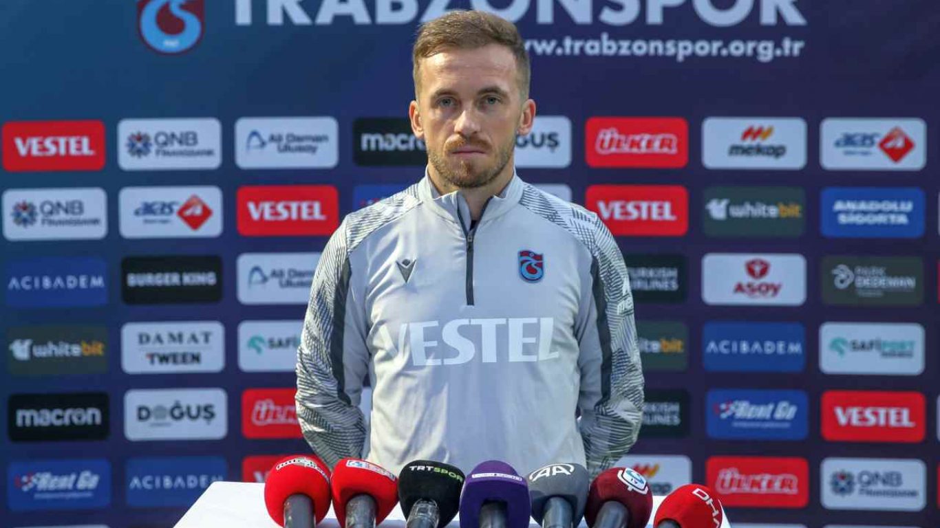 Trabzonsporlu futbolcu Edin Visca: "Sabırsızlıkla sahaya çıkmayı bekliyorum"