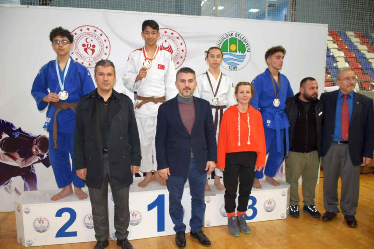 <strong>Zonguldak’ta düzenlenen 6. Uluslararası Madenci Kupası Judo Turnuvası sona erdi</strong>