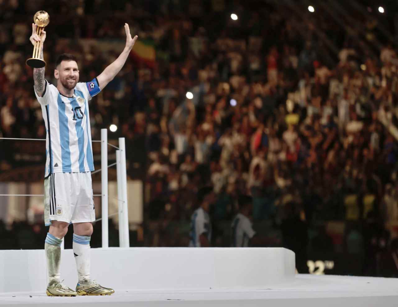 <strong>Arjantinli futbolcu Messi, milli formayı giymeye devam edecek</strong>